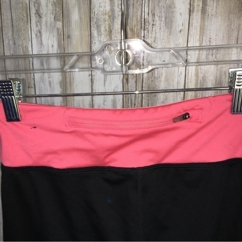 Nike Pink Banded Cropped Black Pants - Picture 4 of 5
